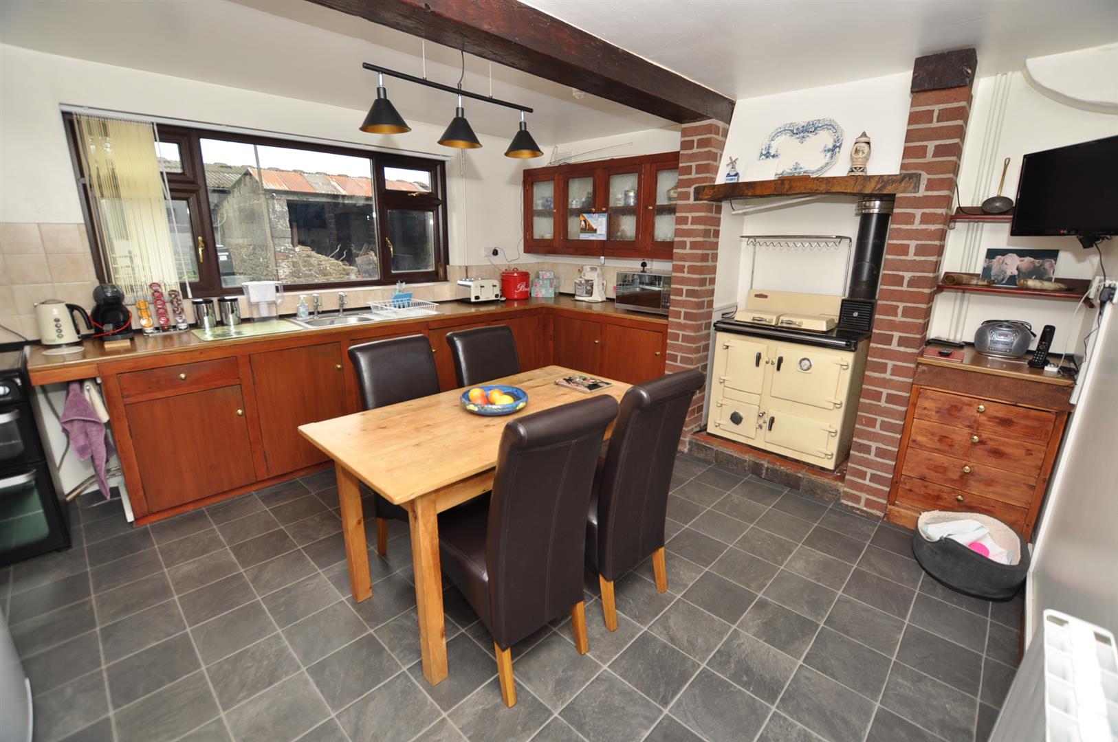 Llangynog, Carmarthen Terry Thomas & Co Estate Agents in Carmarthenshire West Wales